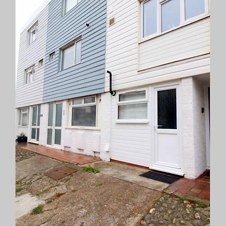 Pebbles Apartment By Air Premier Seaford Exteriör bild