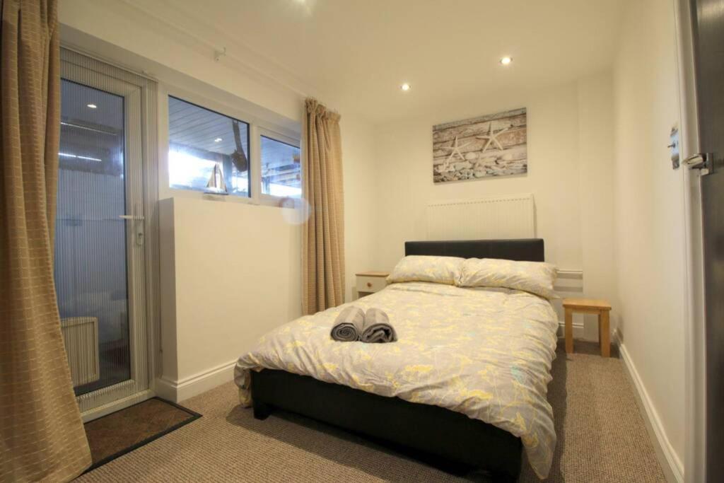 Pebbles Apartment By Air Premier Seaford Exteriör bild